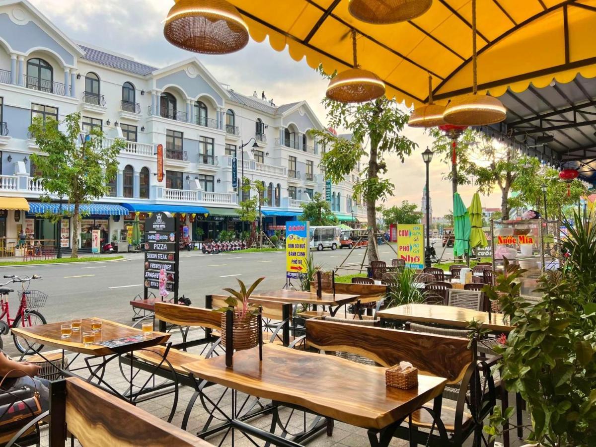 Bistro Hotel Grand World Phu Quoc Exterior foto